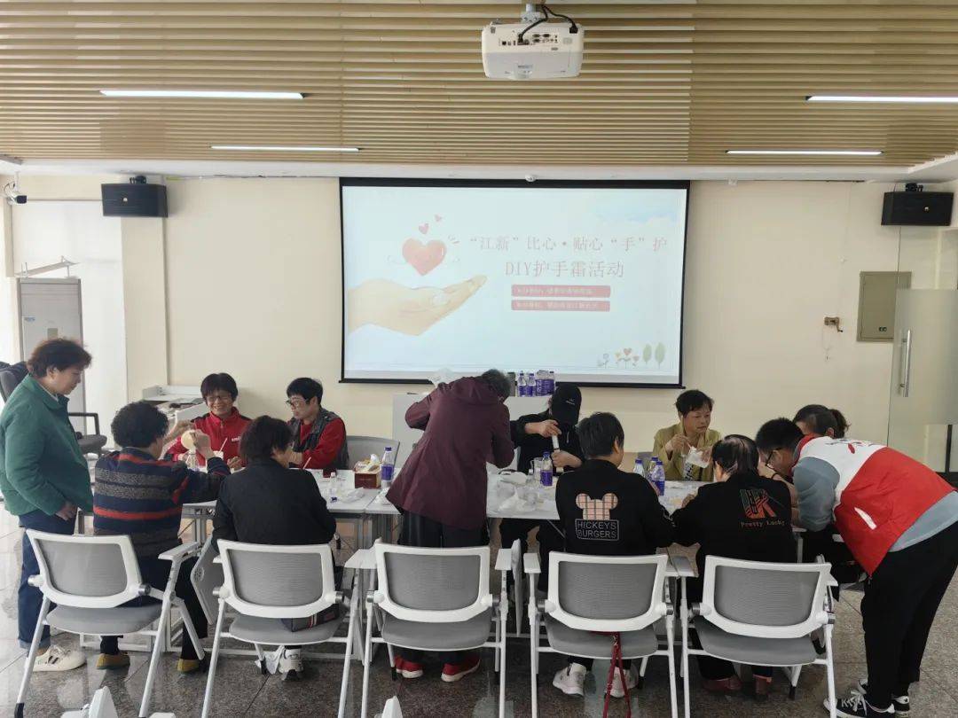 文明实践活动“扮靓”金秋！AG旗舰厅最新版11月多彩(图3)