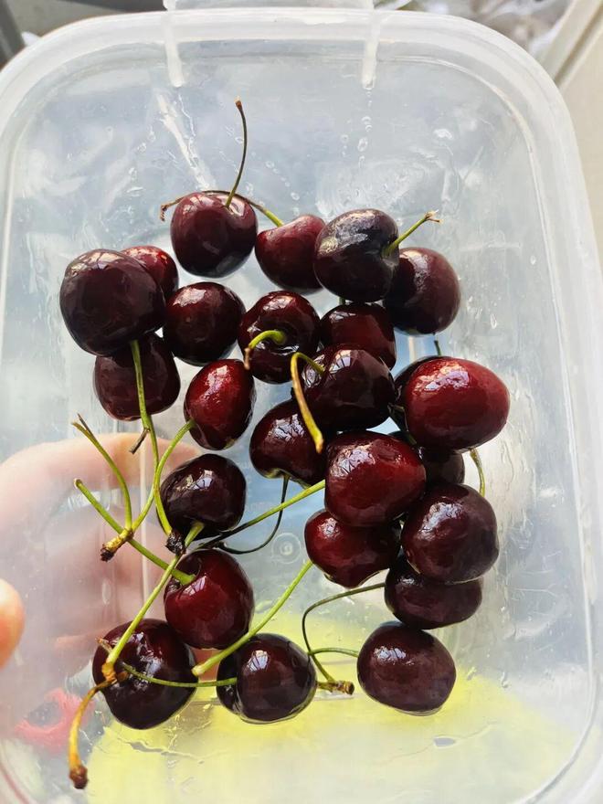 “过期物品”怎么处理？被网友上了一课AG旗舰厅网站首页一生节俭人的中国人(图3)